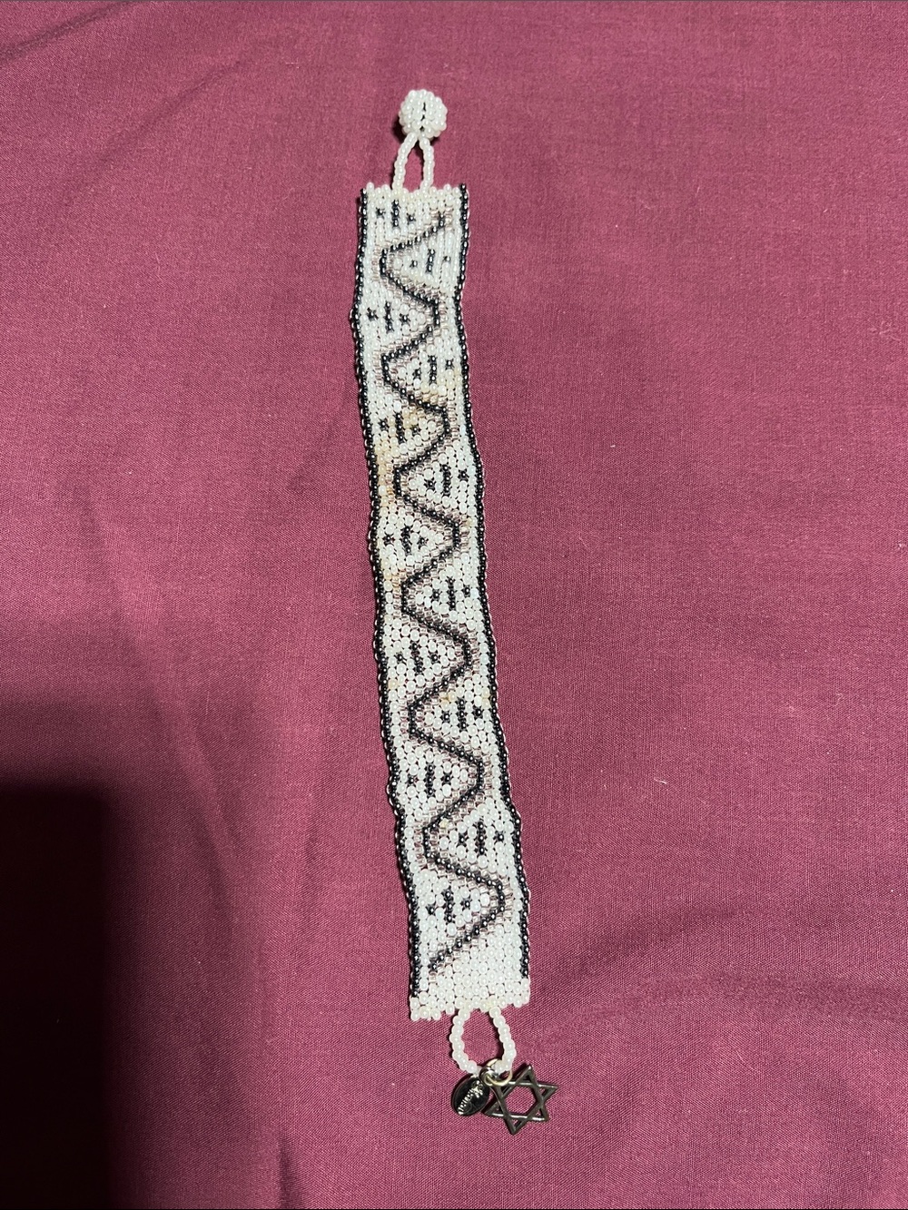 Source Unknown White and Black Seed Bead Bracelet with Star of David ✡️ Charm